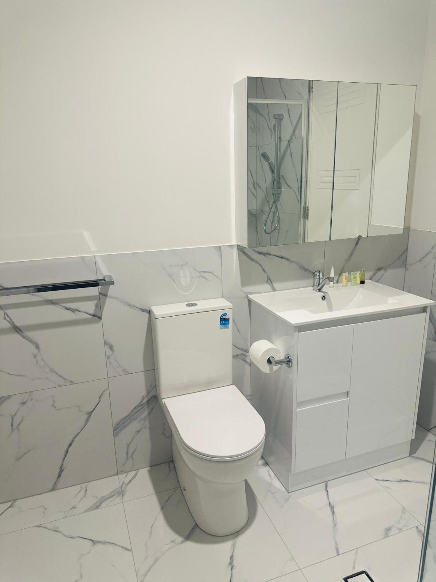 Exodus Dandenong Apartment Hotel エクステリア 写真